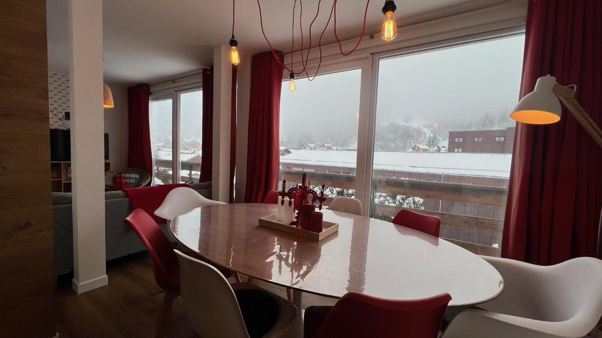 Rouge Canneberge -8 Personnes- 84M2 Vue Degagee Setaz Валуар Экстерьер фото