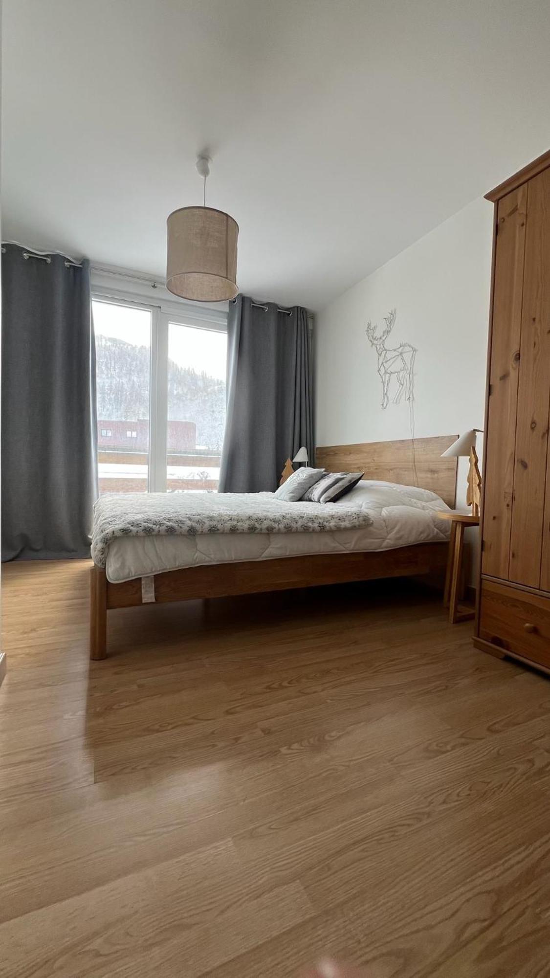 Rouge Canneberge -8 Personnes- 84M2 Vue Degagee Setaz Валуар Экстерьер фото