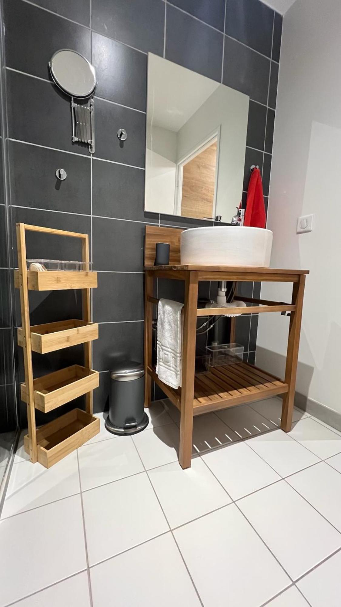 Rouge Canneberge -8 Personnes- 84M2 Vue Degagee Setaz Валуар Экстерьер фото